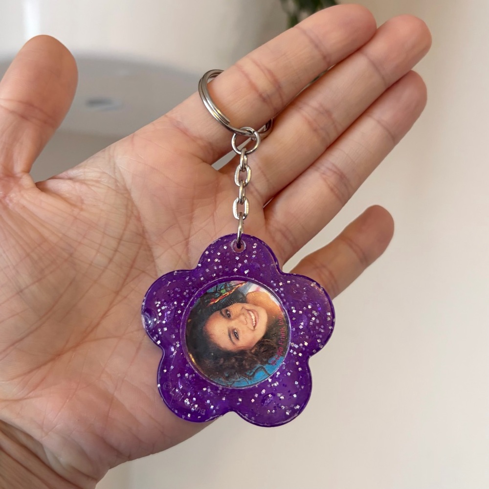 Vtg Lisa Frank Purple Glitter Flower Picture Frame/Mirror Keychain - Picture 2 of 5